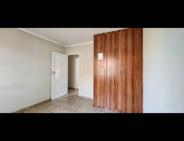 3 BEDROOM HOUSE FOR SALE IN WATERKLOOF HILL ESTATE
